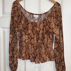 Shyanne Brown Snake Pattern Blouse. Size XL. EUC